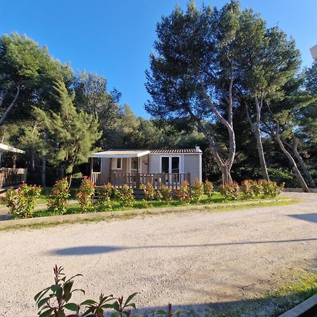 רוקפור-לה-בדול Camping Aux Portes De Cassis מראה חיצוני תמונה