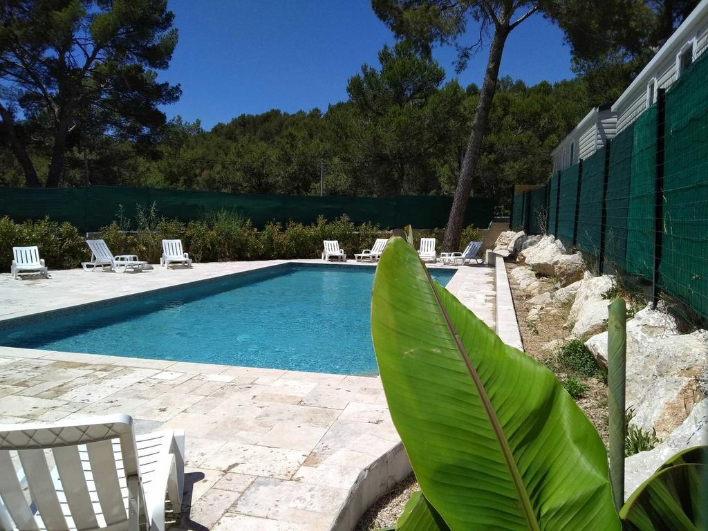 רוקפור-לה-בדול Camping Aux Portes De Cassis מראה חיצוני תמונה